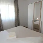 Family House Damir * פג