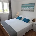 דירה Family House Damir פג