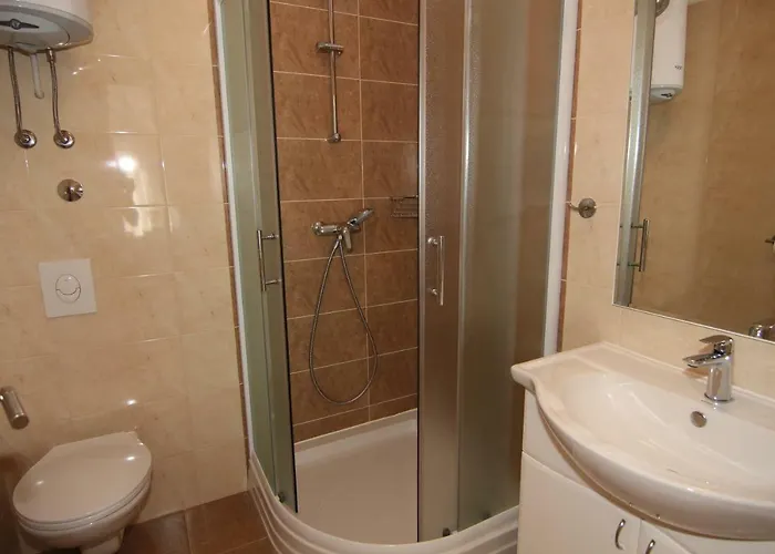 Family House Damir Pag Town