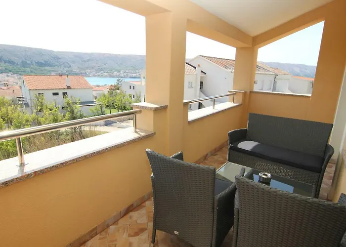 Family House Damir * Pag Town